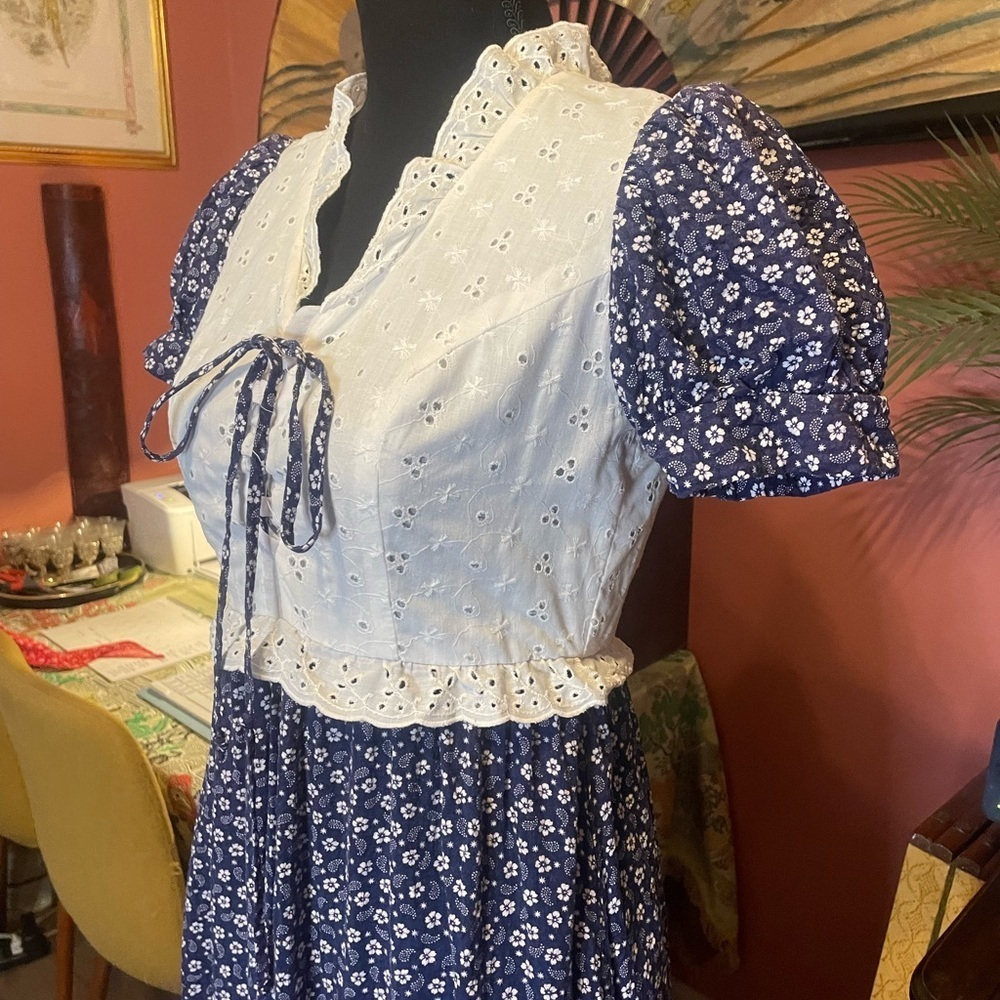 vintage 70’s Vicky Vaughn juniors red white and blue prairie cottage maxi dress - Picture 2 of 6